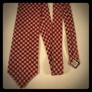 Claiborne Tie Star pattern Gold and Red